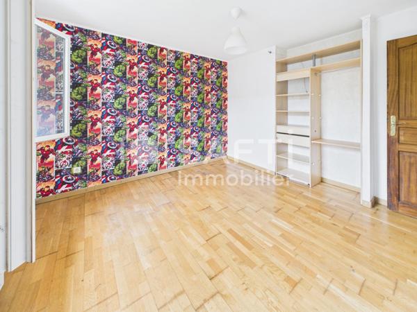 Maison de plain-pied, jardin, proche du centre.