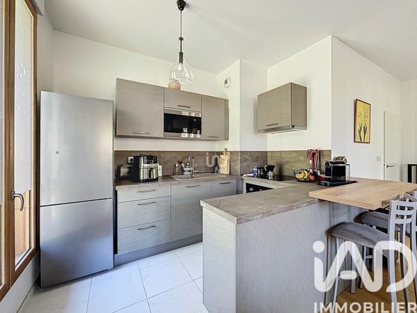 Appartement à vendre 3 pièces 74,82 m² Le Vésinet