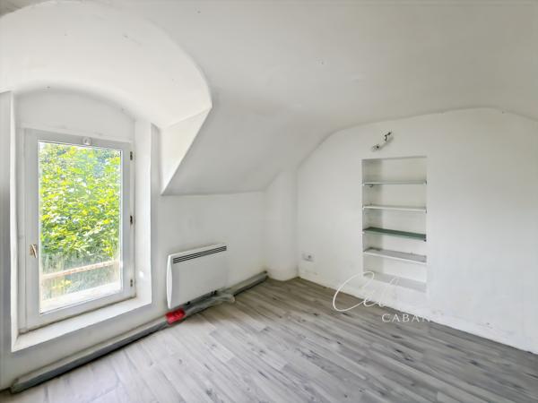 Maison
         4 pièces
        - 72 m² 194 500 € *