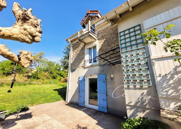 Maison
         4 pièces
        - 72 m² 194 500 € *