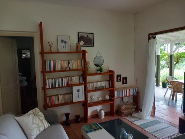 DESHAIES-Maya: Bas de Villa en rez de jardin T3