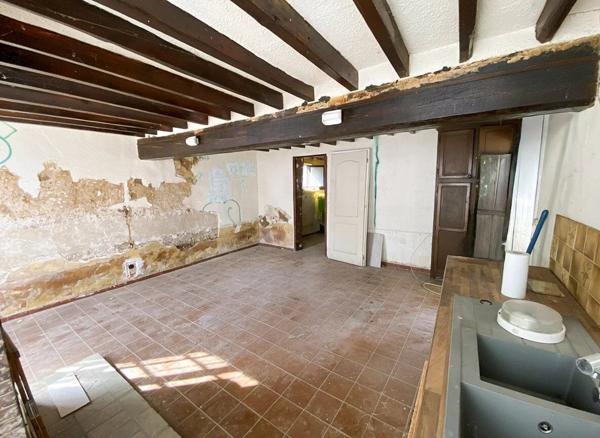 Vente                                                      Maison
                        
                     3 pièces                      71 m2                     à Meslay-le-Vidame