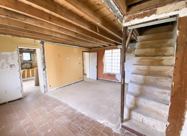 Vente                                                      Maison
                        
                     3 pièces                      71 m2                     à Meslay-le-Vidame