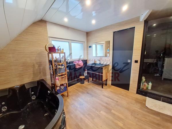 Maison 5 chambres double garage Saint-Amand-les-Eaux