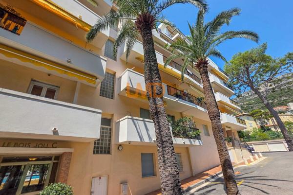 Cap D'Ail (06): Superbe Appartement 3 Pièces de 90m2 ,Piscine