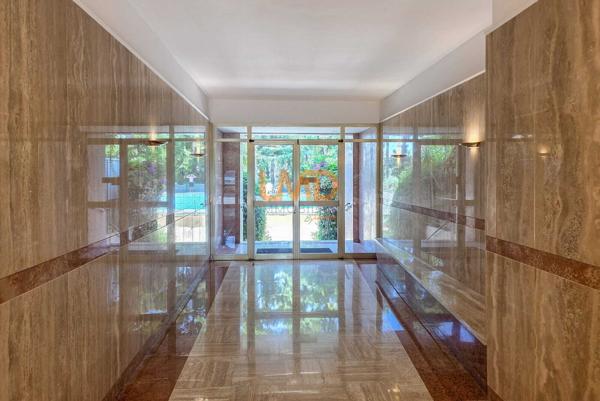Cap D'Ail (06): Superbe Appartement 3 Pièces de 90m2 ,Piscine