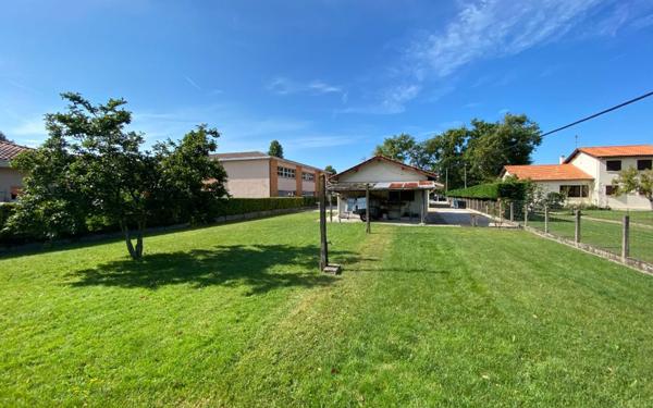 Maison à vendre    4 pièces •  Pessac