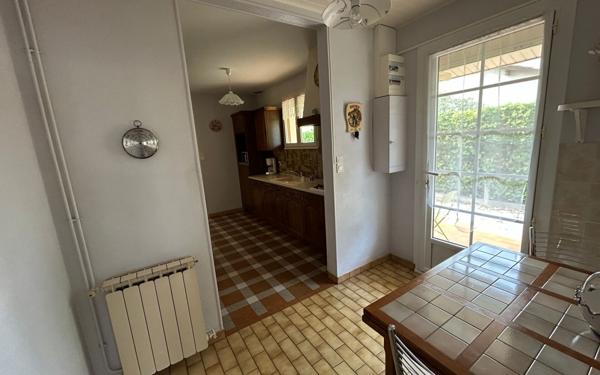 Maison à vendre    4 pièces •  Pessac