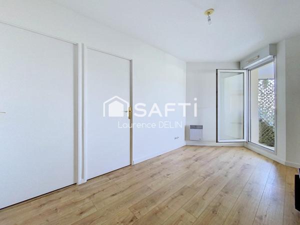 CHARMANT APPARTEMENT T2 PROCHE RER ET COMMODITE