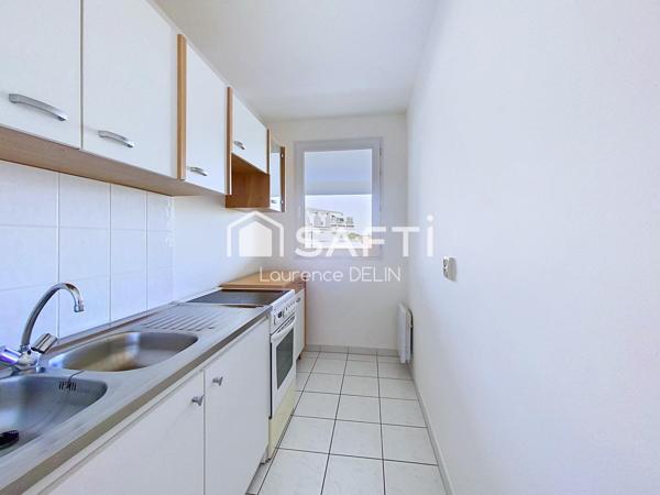CHARMANT APPARTEMENT T2 PROCHE RER ET COMMODITE