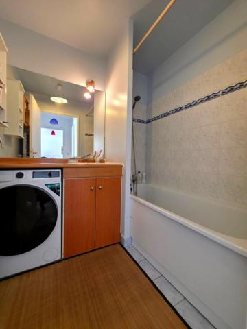 Appartement F2, 45 m² sans vis à vis et Lumineux.