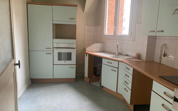 Appartement à vendre    4 pièces • 103,65 m2 Paris 19