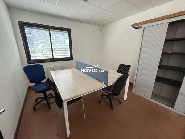 Local commercial à louer 247 m²