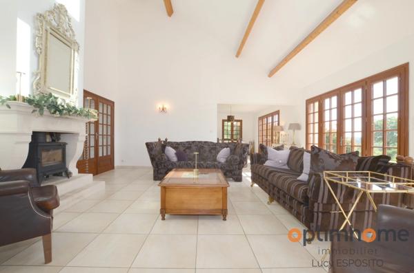 🌳 Superbe Villa Contemporaine avec Piscine et Vue Panoramique sur la Campagne – Vayres (87600) 🏡