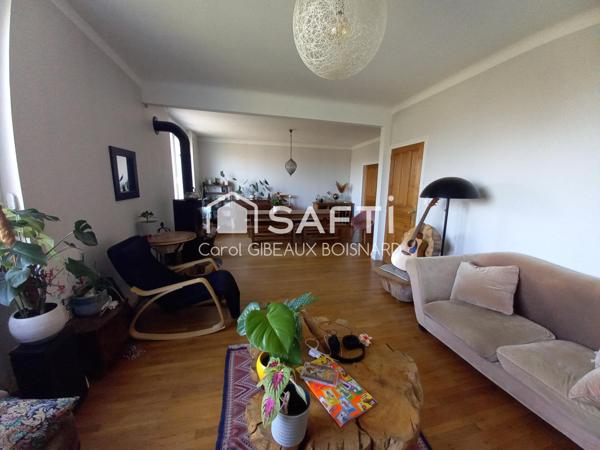 Pavillon 6 chambres avec grand jardin au coeur de Châteaudun