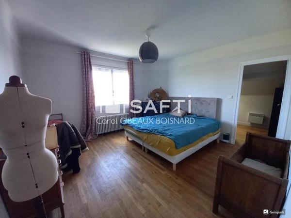 Pavillon 6 chambres avec grand jardin au coeur de Châteaudun