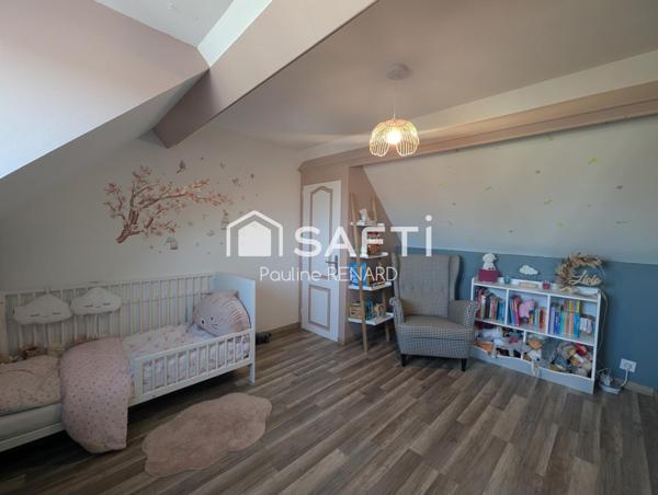 Maison individuelle 2 chambres + bureau - Grand jardin