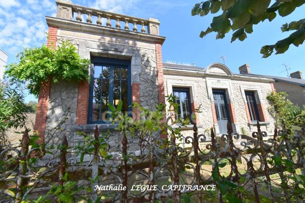 CHALLANS , ( 85 ) Vendée centre ville à vendre Maison vente à terme libre 123 m² , terrain 375 m² puits