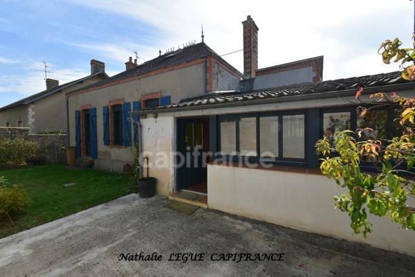 CHALLANS , ( 85 ) Vendée centre ville à vendre Maison vente à terme libre 123 m² , terrain 375 m² puits