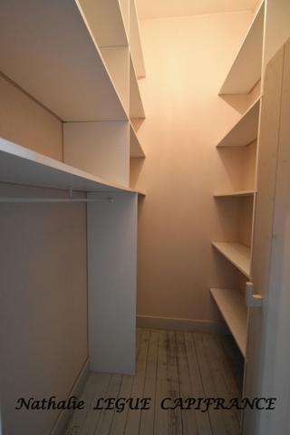 CHALLANS , ( 85 ) Vendée centre ville à vendre Maison vente à terme libre 123 m² , terrain 375 m² puits