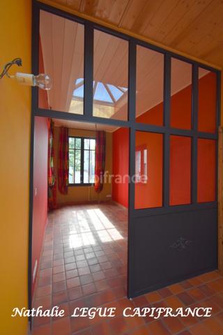 CHALLANS , ( 85 ) Vendée centre ville à vendre Maison vente à terme libre 123 m² , terrain 375 m² puits