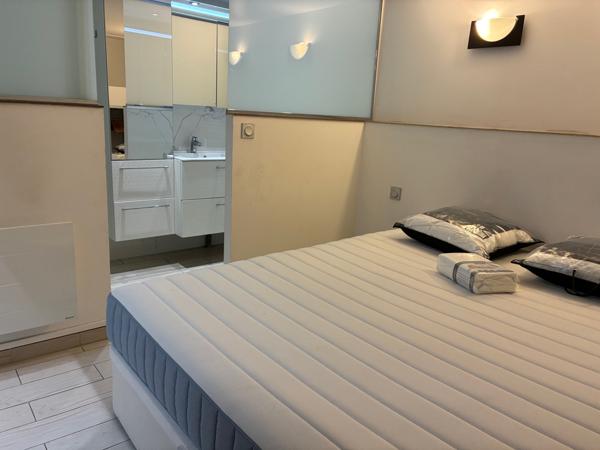 Paris (75016) A louer loft 39m² meublé sur 2 niveaux 75116 Paris