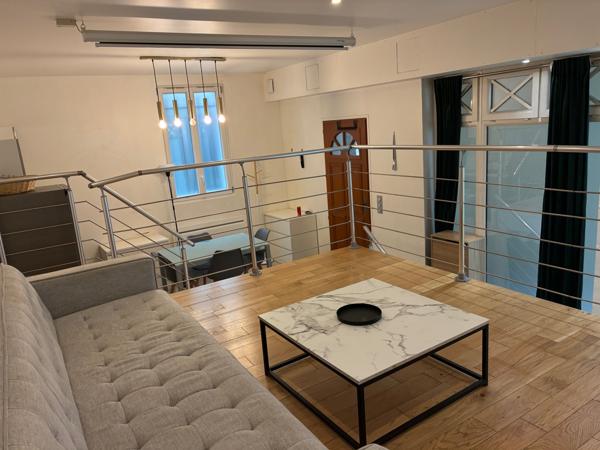 Paris (75016) A louer loft 39m² meublé sur 2 niveaux 75116 Paris
