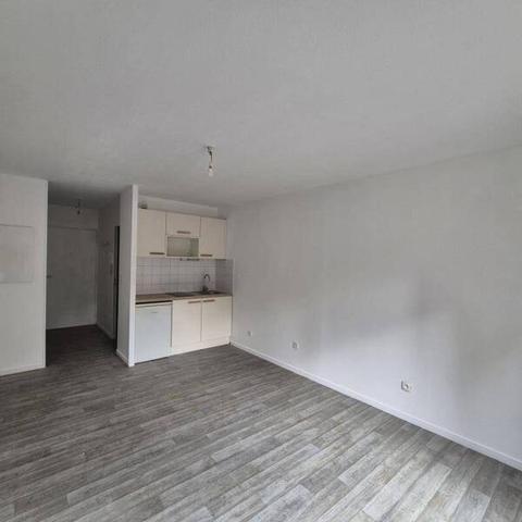 Appartement 1 pièce                                        - 44000 Nantes - Guist'hau Réf : 11609