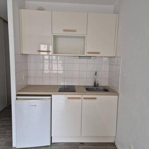 Appartement 1 pièce                                        - 44000 Nantes - Guist'hau Réf : 11609