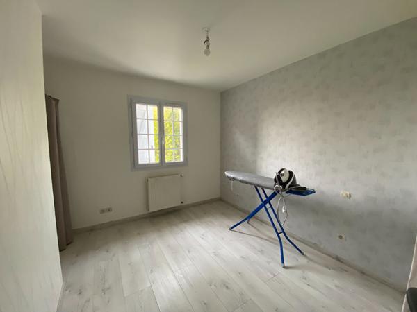 Pavillon 3 chambres lumineux avec vue sur les vignes - ÉPIEDS, proche Saumur