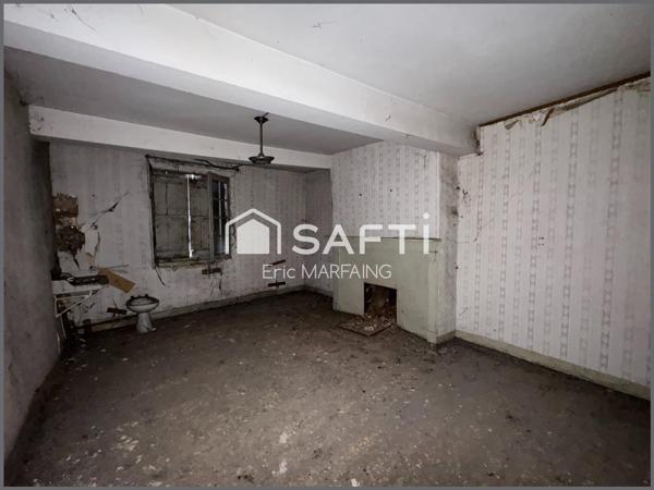 Maison et local commercial a restaurer