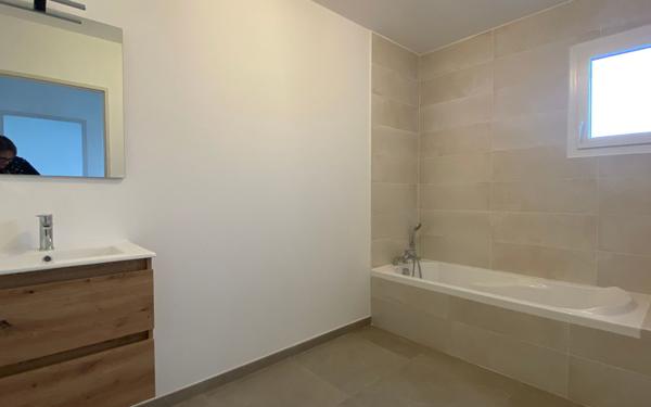 Maison à louer    4 pièces •  Teulat