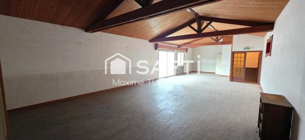 Immeuble pour investisseur ou projet commercial 290 m² comprenant 1 habitation et une surface commerciale réhabilitable en habitation.