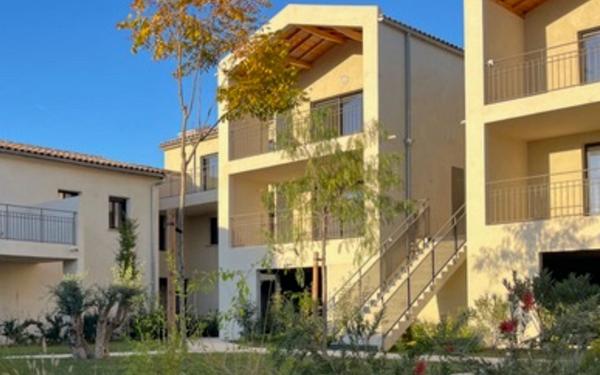 Appartement à vendre    3 pièces • 71,88 m2 Saint-Gilles