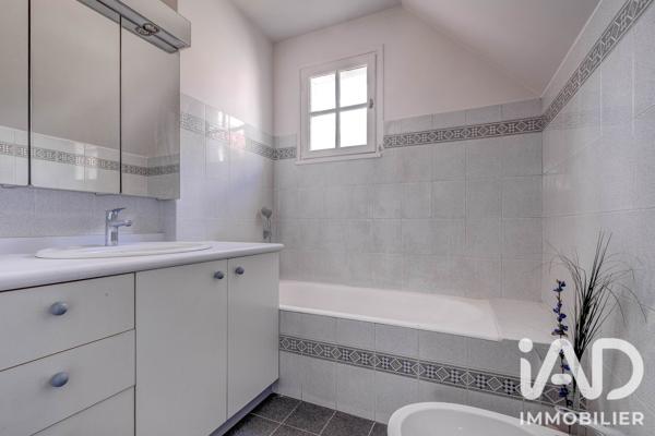 Maison à vendre 5 pièces 134 m² Gressy