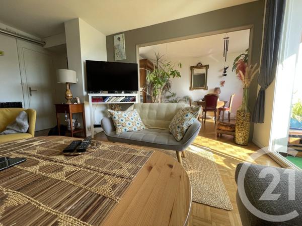 Appartement T4 à vendre  3 pièces - 72,75 m 2   MARSEILLE  - 13015
