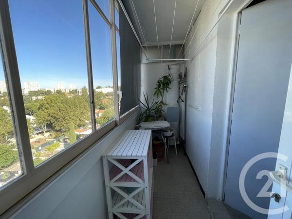 Appartement T4 à vendre  3 pièces - 72,75 m 2   MARSEILLE  - 13015