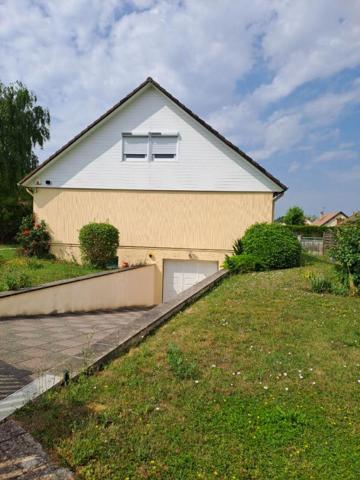 Maison familiale à Sarry 8 pièce(s) 180 m2