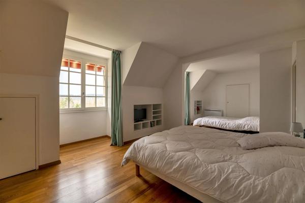 Maison spacieuse en Dordogne avec piscine, jardin et vue sur la vallée - à pied du centre du Bugue
