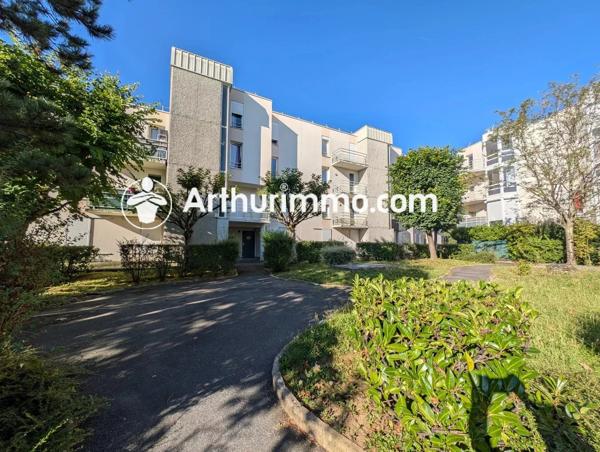 Vente                                                      Appartement
                        
                     2 pièces                      47 m2                     à Savigny-le-Temple