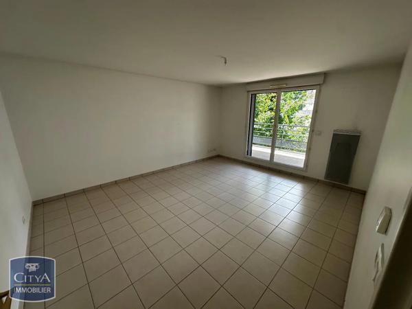 Appartement à louer 3 pièces 70.34m² Tours (37000)