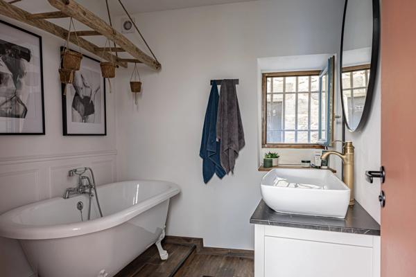 Magnifique propriété rénovée de 3 chambres au cœur de la ville médiévale de Figeac !
