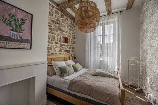 Magnifique propriété rénovée de 3 chambres au cœur de la ville médiévale de Figeac !