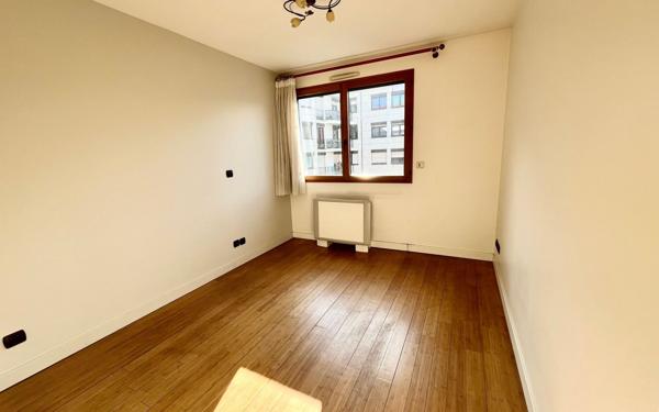 Appartement à vendre    3 pièces • 76,88 m2 Villeurbanne