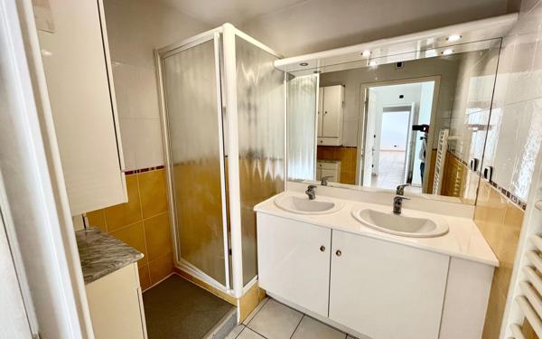 Appartement à vendre    3 pièces • 76,88 m2 Villeurbanne