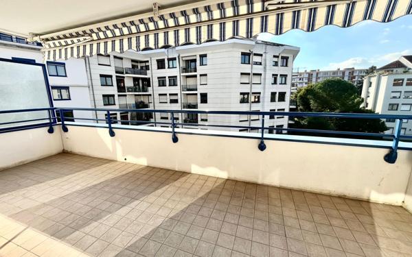 Appartement à vendre    3 pièces • 76,88 m2 Villeurbanne
