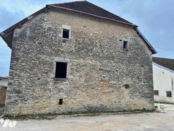 Maison de village à réhabiliter