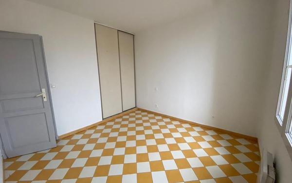 Appartement à louer    3 pièces •  Mèze