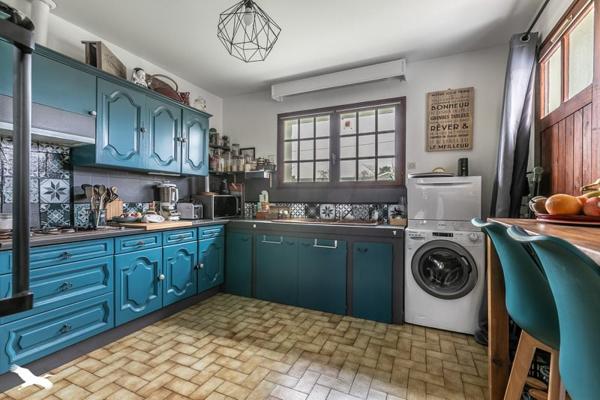 Maison à vendre |                                       Arès |                                        4 pièces  |  104 m²