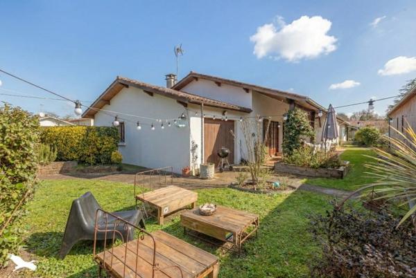 Maison à vendre |                                       Arès |                                        4 pièces  |  104 m²
